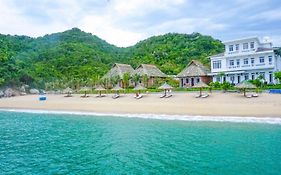 The Light Coral Island Resort Nha Trang